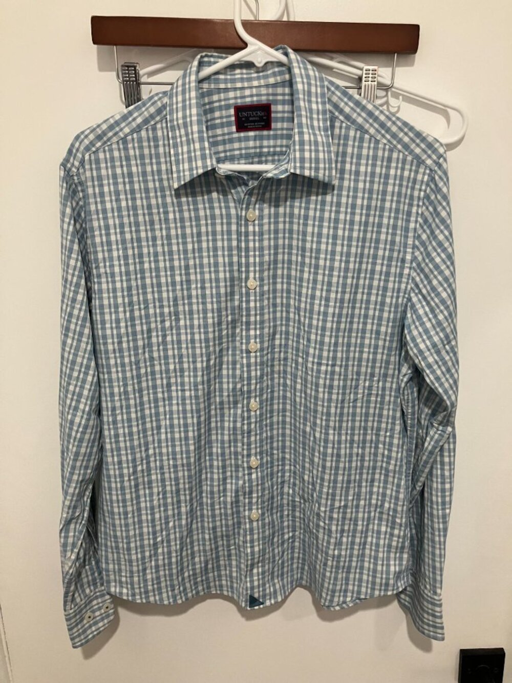 UNTUCKit Men's Checkered Plaid Long-Sleeve Shirt, Light Blue/White, Size Small